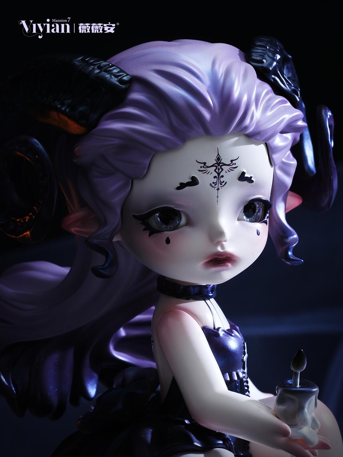 【Sale】Vivian Series Figure