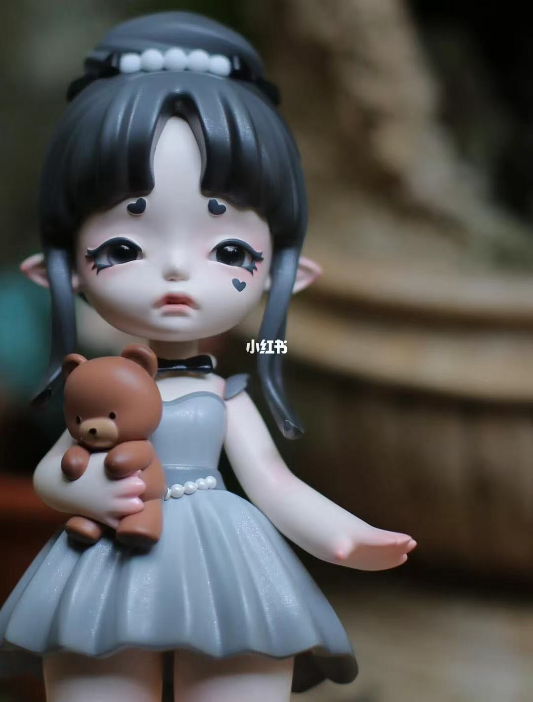 【Sale】Vivian Series Figure