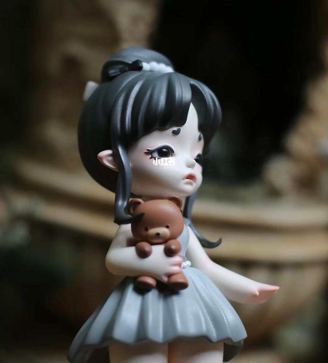【Sale】Vivian Series Figure