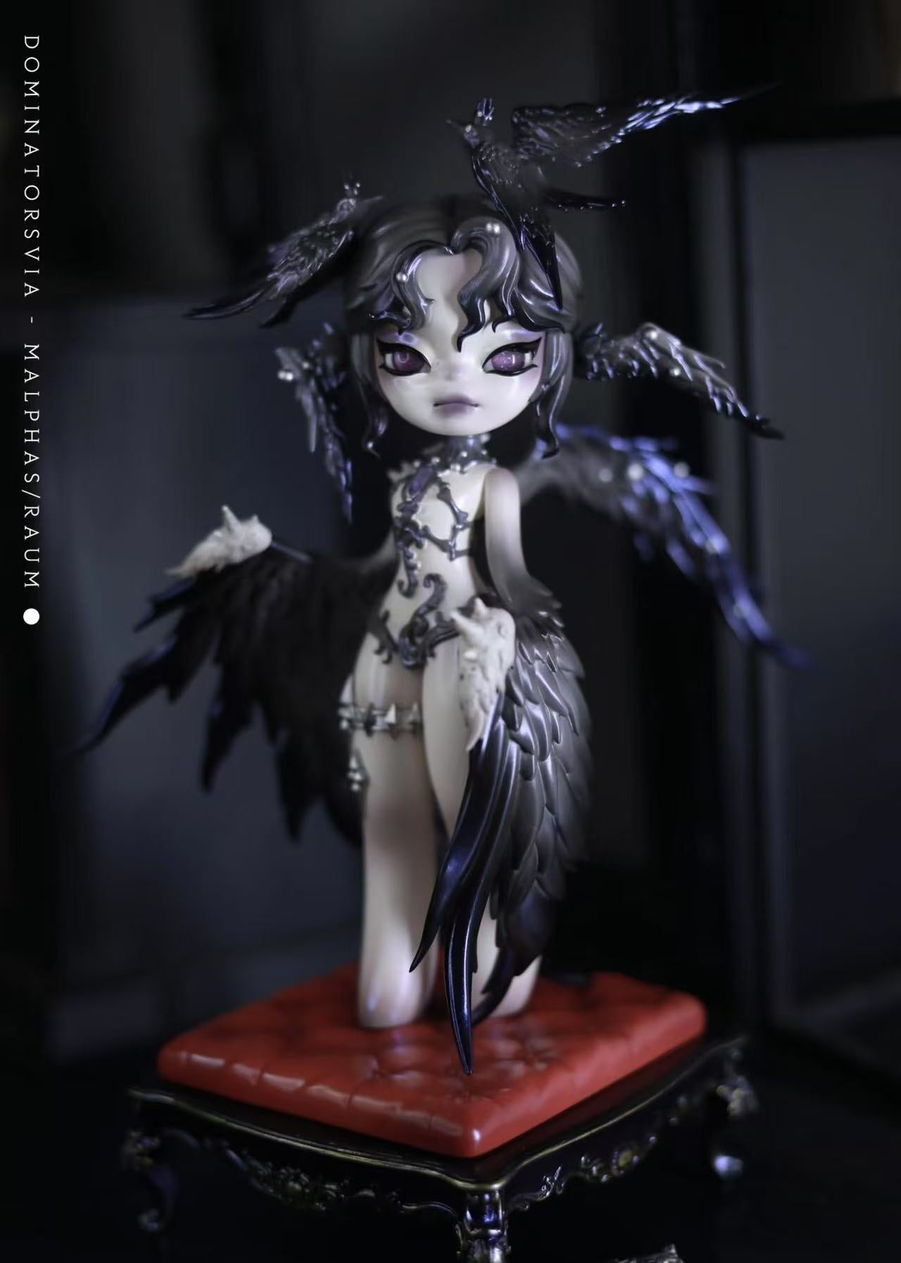 【Sale】Dominator Limited Edition Figure-PLEASE ORDER SEPARATELY