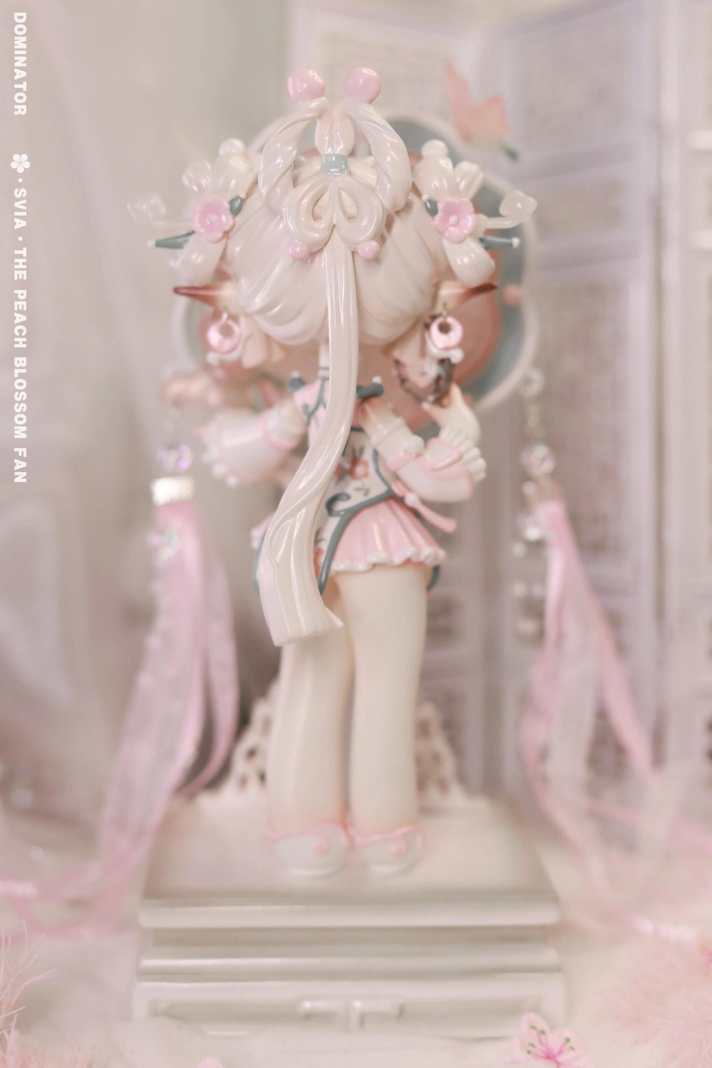 【Sale】Dominator Limited Edition Figure-PLEASE ORDER SEPARATELY