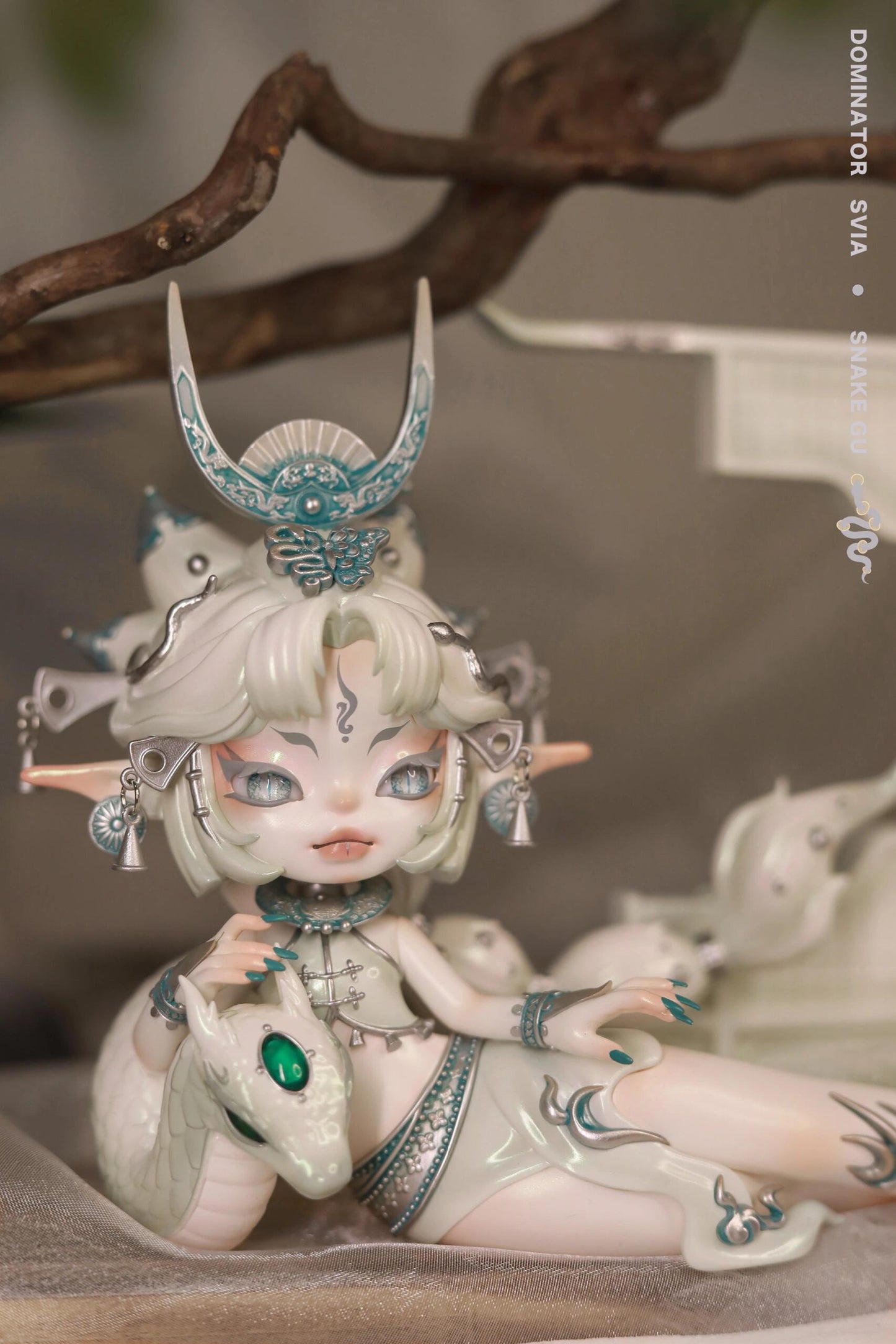 【Sale】Dominator Limited Edition Figure-PLEASE ORDER SEPARATELY