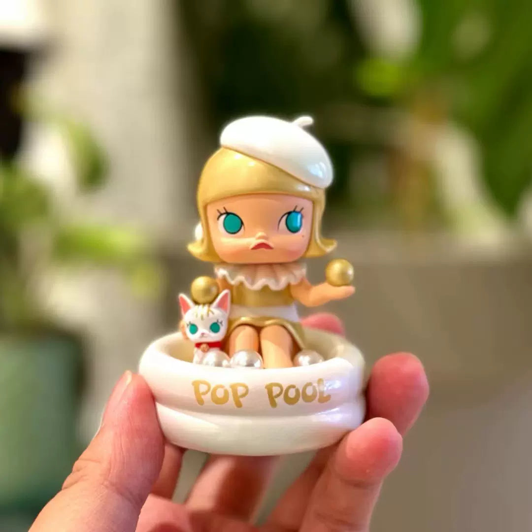 Gathering At The POP LAND!Series Figures