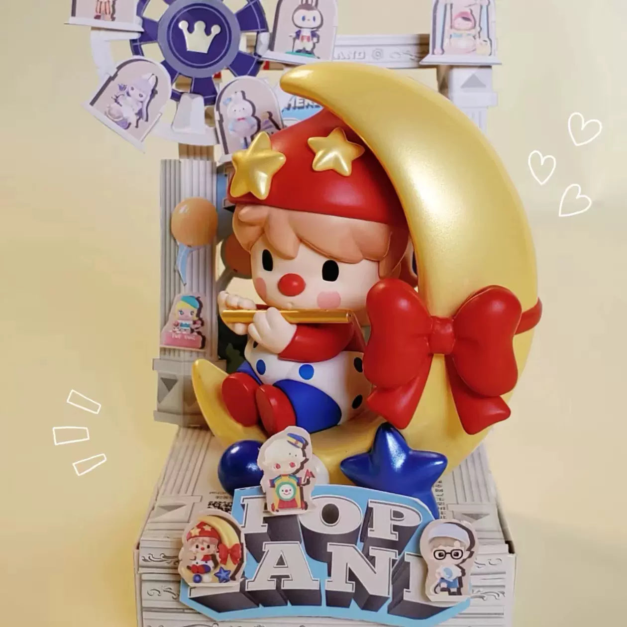 Gathering At The POP LAND!Series Figures