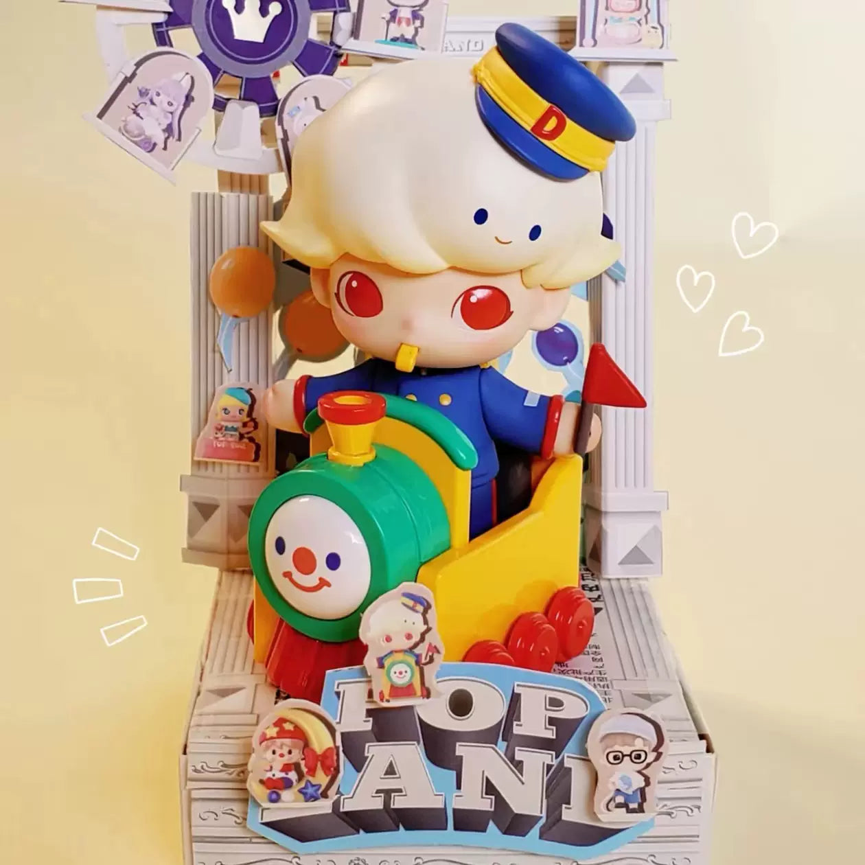 Gathering At The POP LAND!Series Figures