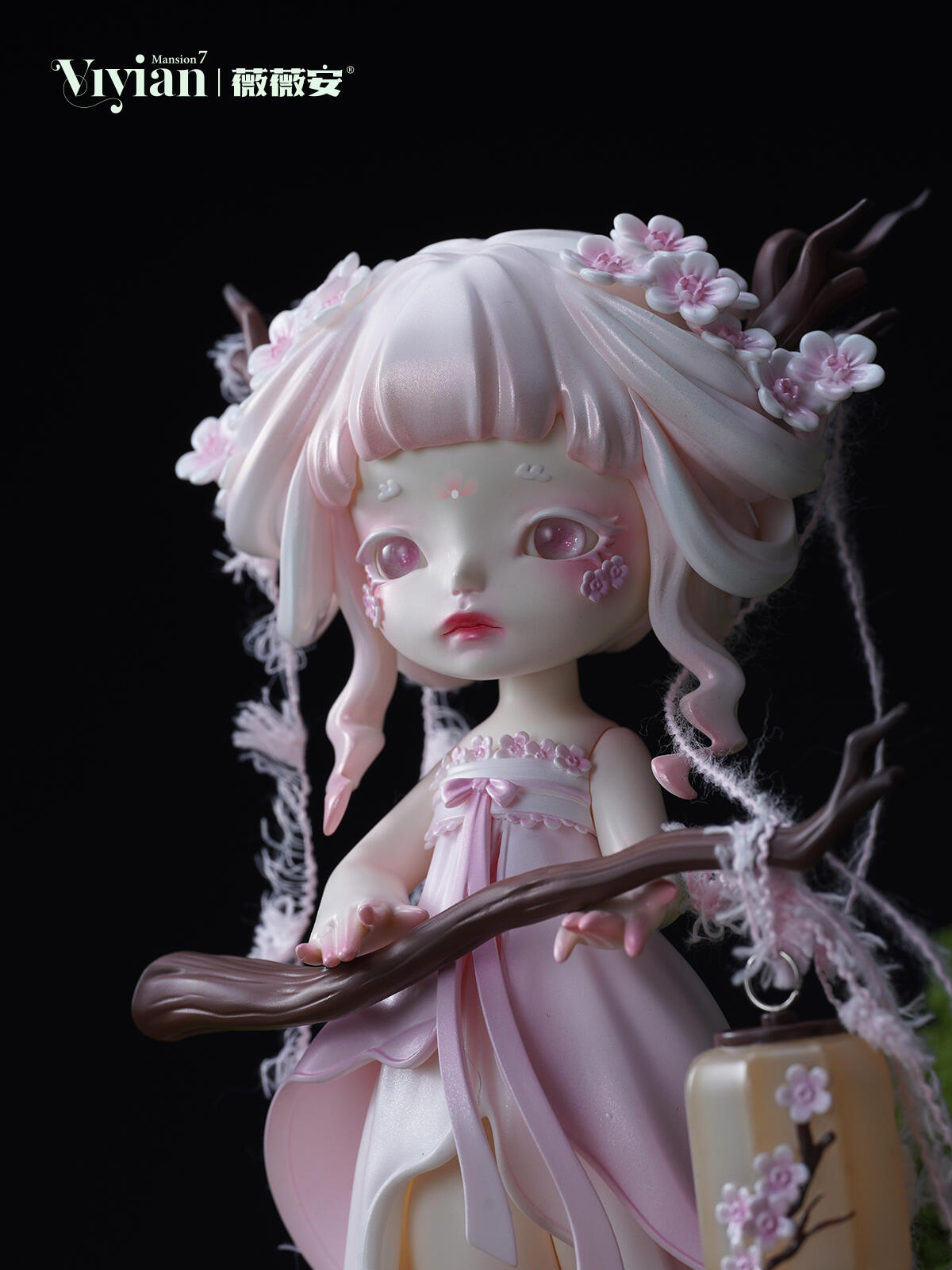 【Sale】Vivian Series Figure