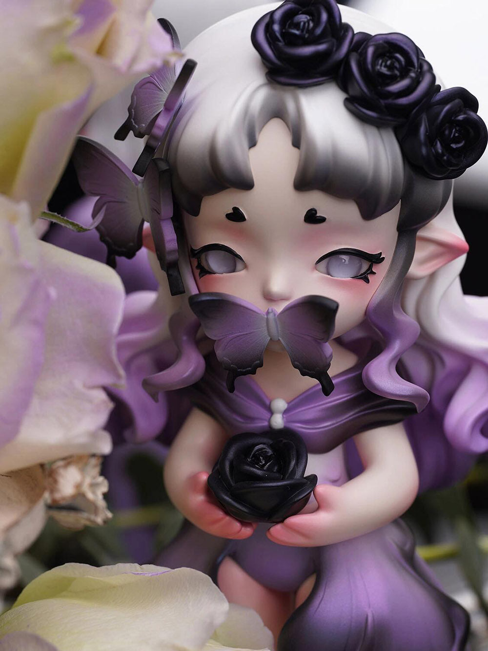 【Sale】Vivian Series Figure