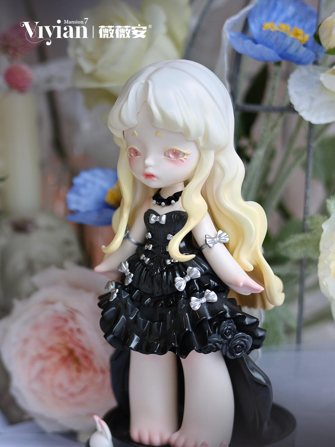 【Sale】Vivian Series Figure