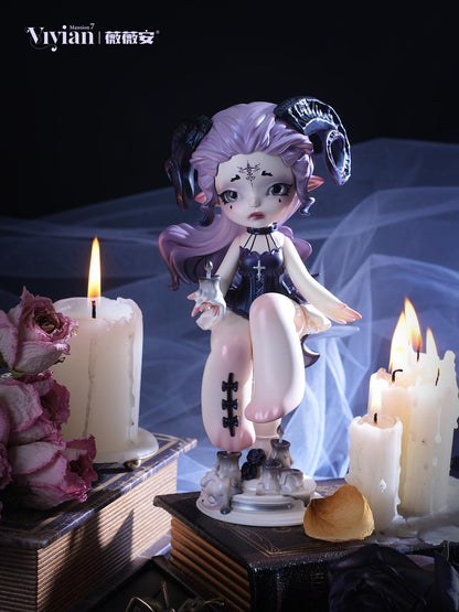 【Sale】Vivian Series Figure