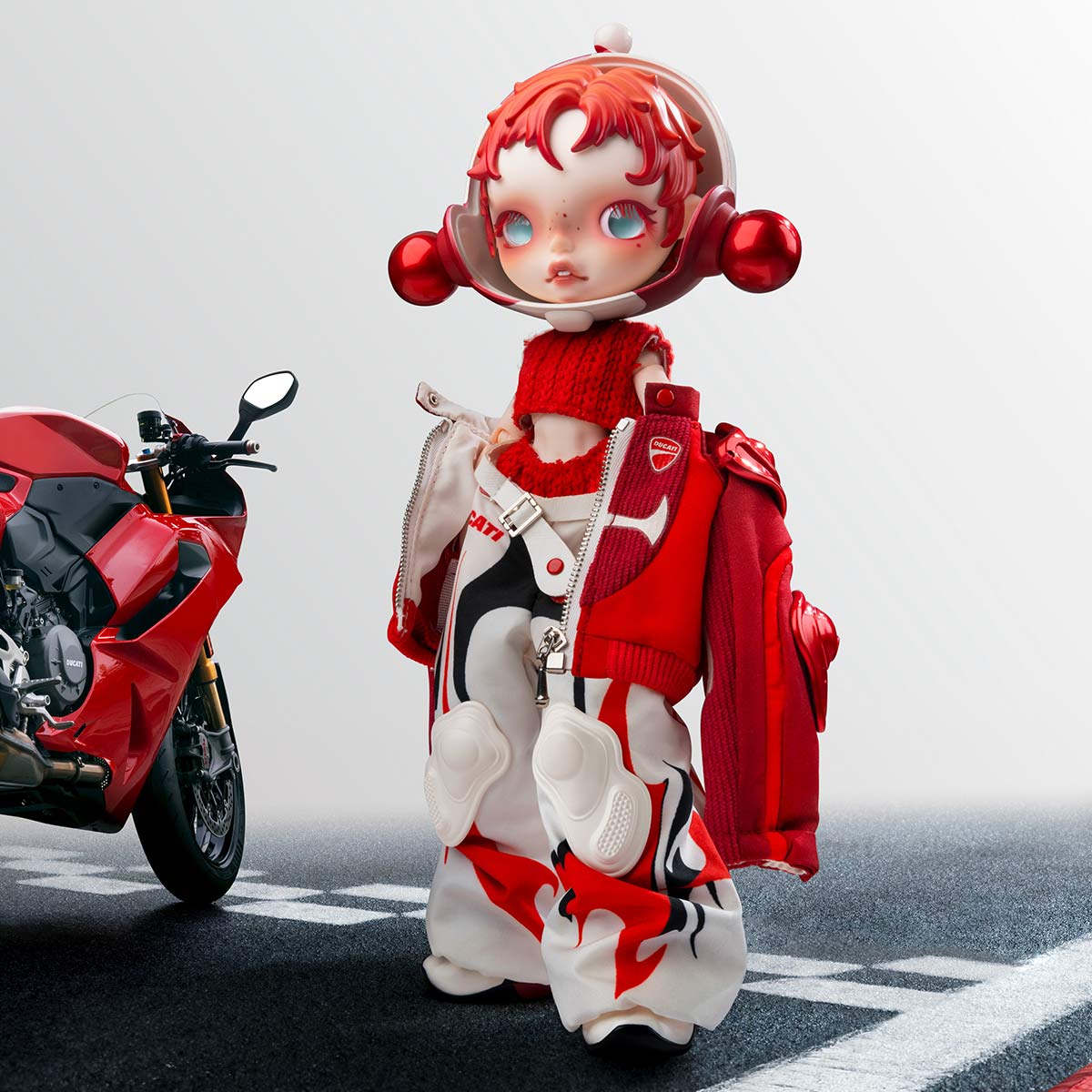 【Sale】SKULLPANDA × DUCATI 1/6 Action Figure