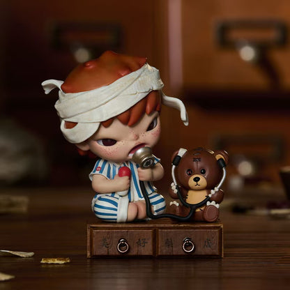 【Sale】Hirono Hanging Card Figures