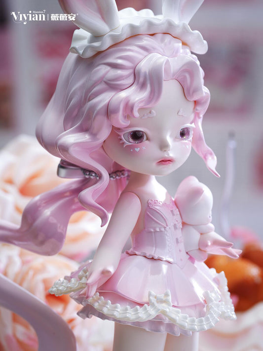 【Sale】Vivian Series Figure
